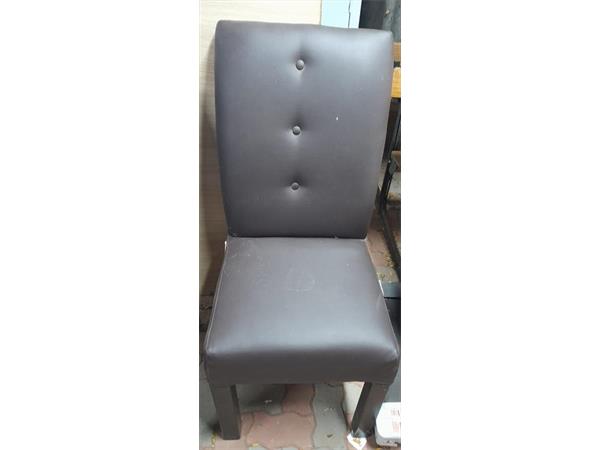 ~/upload/Lots/51496/44yggmpmzmvec/Lot 052 Leather Chair (b)_t600x450.jpg